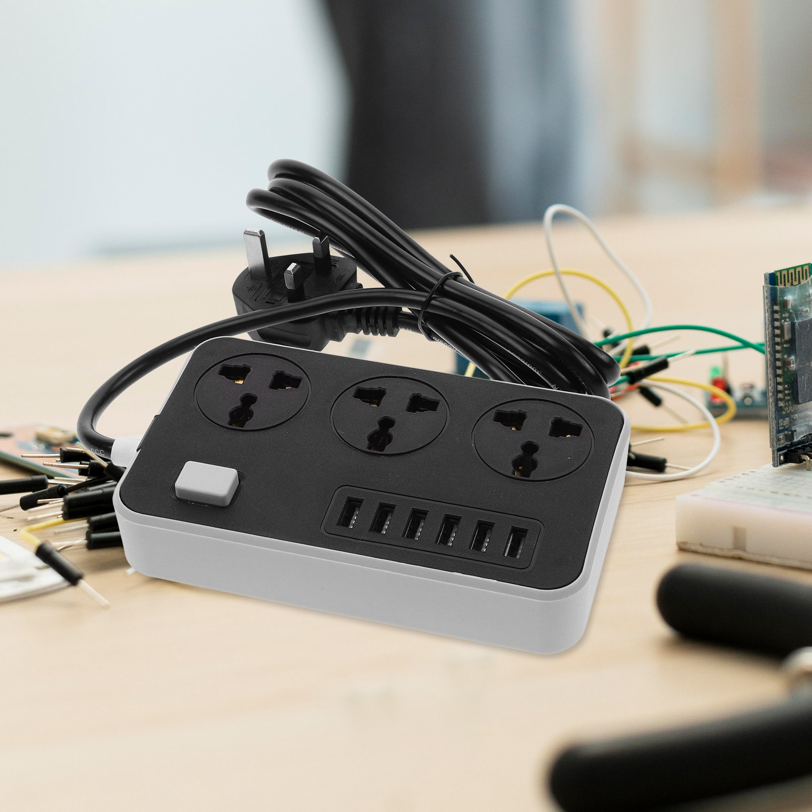 Przenośna listwa zasilająca z  – Outdoor Use Power Strip recenzja i cena